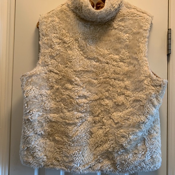 Sno Skins Suede Faux Shearling Vest reversible Size Large - Picture 4 of 8